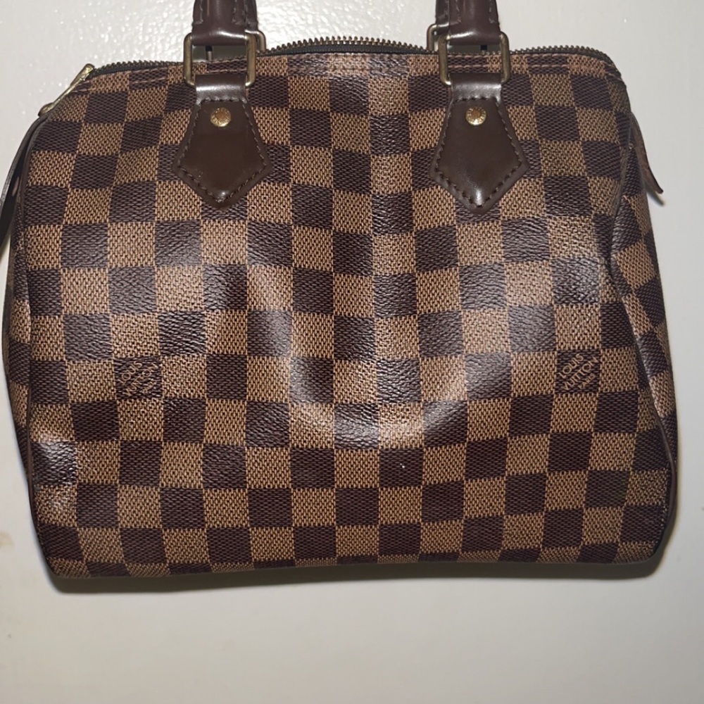 LOUIS VUITTON SPEEDY 25 MONOGRAM BAG